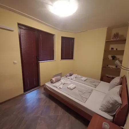 Amaliya With Two Bedrooms Apartment
