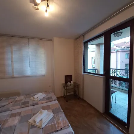 Amaliya With Two Bedrooms Apartment Burgas