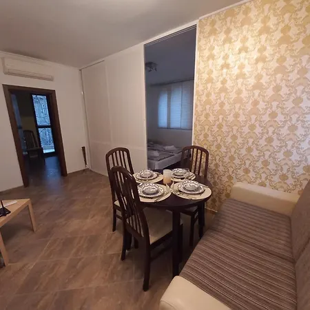 Amaliya With Two Bedrooms Апартаменты